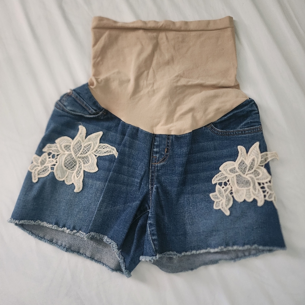 Denim and Beige Lace Accent Women Shorts